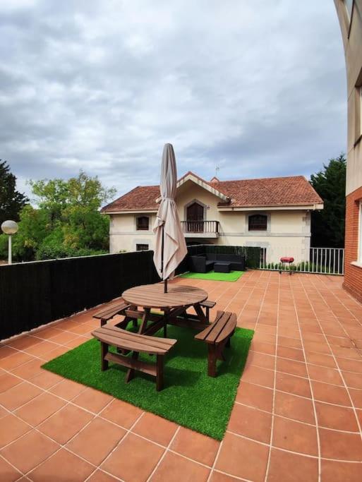 Alojamiento Nuevo Con Vistas A La Marisma Y Gran Terraza Bárcena de Cicero Exteriör bild
